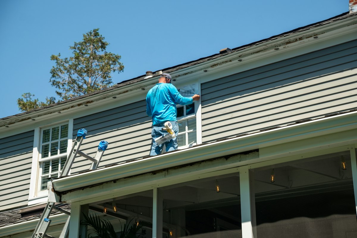 How to Secure a Licensed Exterior Siding Contractor Free Quote and Protect Your Home Investment